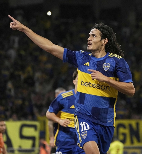Boca Juniors: Edinson Cavani renovará un año más