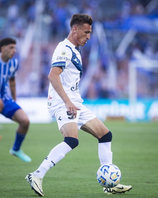 Liga Profesional de Fútbol: En Mendoza, Vélez empató sin goles ante Godoy Cruz