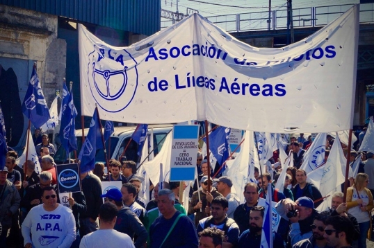 La Asociación de pilotos anuncia medidas gremiales