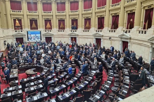 La oposición logró un holgado quórum y debate el financiamiento del Garrahan y las universidades