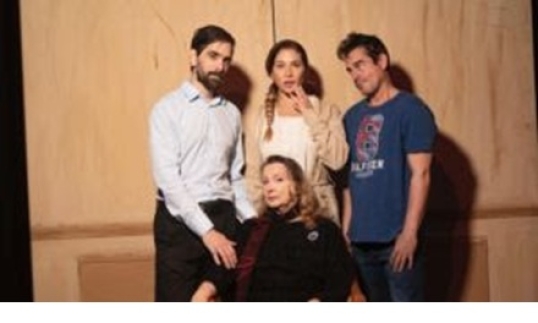 "Familia equivocada" (La visita) se presenta en El Tinglado Teatro