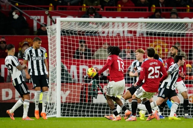 Premier League: Manchester United derrotó al Newcastle por 1 a 0