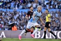 Liga Profesional de Fútbol: En un gran partido, Racing cayó ante Estudiantes