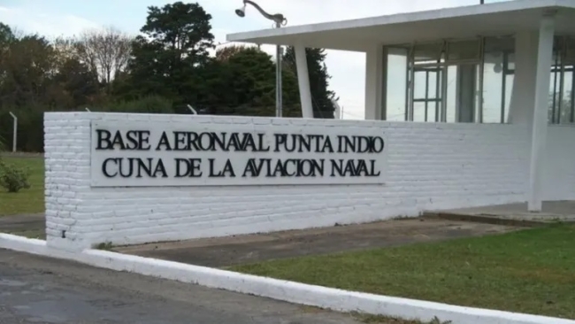 El Gobierno desmantela la base aeronaval de Punta Indio y el pueblo se moviliza