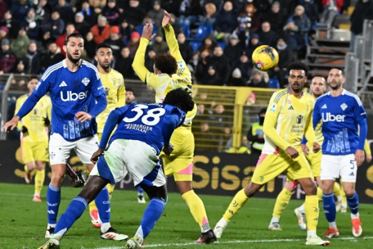 Serie A de Italia: Juventus derrotó a Como, en el inicio de la fecha 24