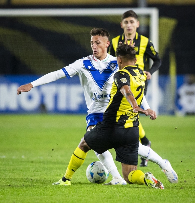 Copa Libertadores grupo H: Vélez igualó 0 a 0 ante Peñarol de Uruguay