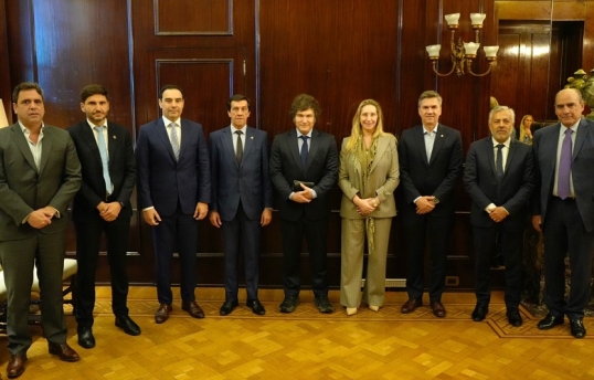 Javier Milei recibió a los gobernadores radicales