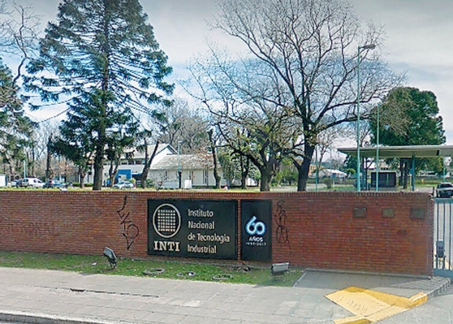 Trabajadores convocan a un abrazo al INTI, contra el plan de “desguazar y vaciar” el Instituto