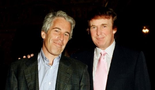 Según Trump: Utilizan el caso Epstein para tapar sus éxitos y lo tacha de «estafa»