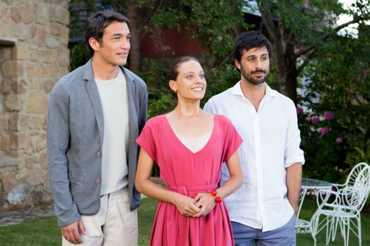Llega a las salas el film «Tenemos que hablar», con Marina Bellati, Diego Velázquez, Malena Sánchez, Luis Ziembrowski, Guillermo Pfening