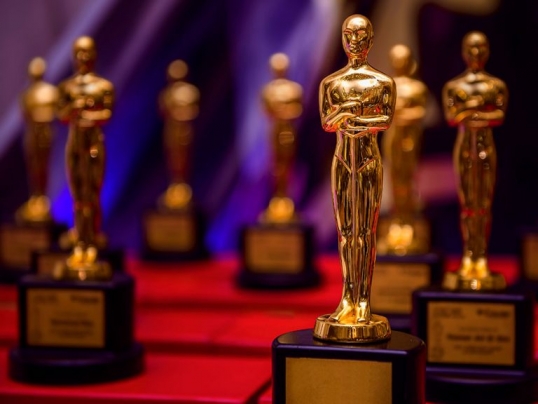 La entrega de los premios Oscar volverán a contar con un presentador