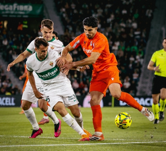Laliga de España: En el inicio de la fecha, Elche igualó ante Real Sociedad