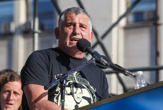 Manrique dijo que el plan libertario apunta a “debilitar al movimiento obrero” para sacar la reforma laboral