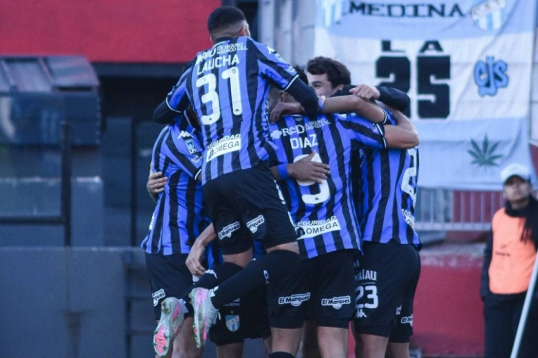 Copa Argentina: Atlético Tucumán eliminó a Talleres de Córdoba