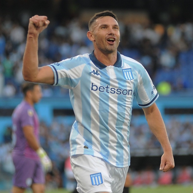 Liga Profesional de Fútbol: Racing vapuleó a Belgrano de Córdoba