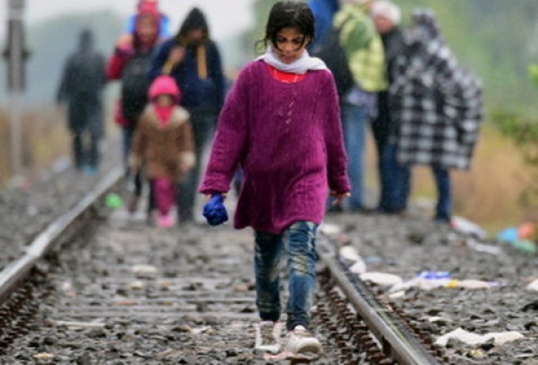 La Cruz Roja busca en Europa a cientos de niños refugiados