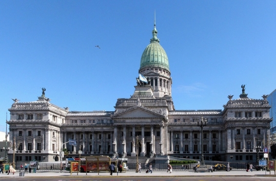 Milei oficializó la convocatoria al Congreso para el período de Sesiones Extraordinarias