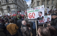 Panamá pappers: Marchan pidiendo la renuncia de premier David Cameron