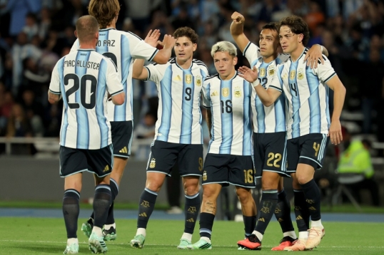 Amistoso internacional: Argentina venció 4-0 a Bolivia