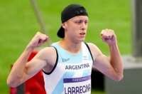 Juegos Olimpicos 2024: El argentino Elián Larregina clasificó a las semifinales en los 400 metros