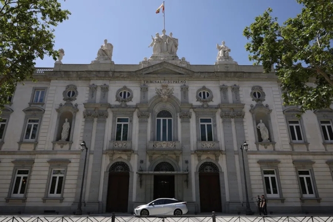 España: El Tribunal Supremo mantiene la suspensión del voto de los nacionalizados por la ley de nietos