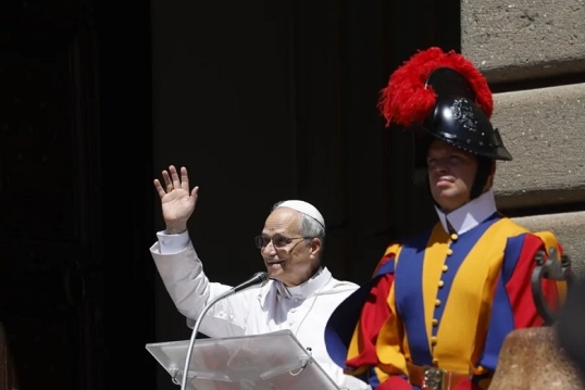 El papa reiteró su llamamiento a que «se detenga de inmediato la barbarie de la guerra»