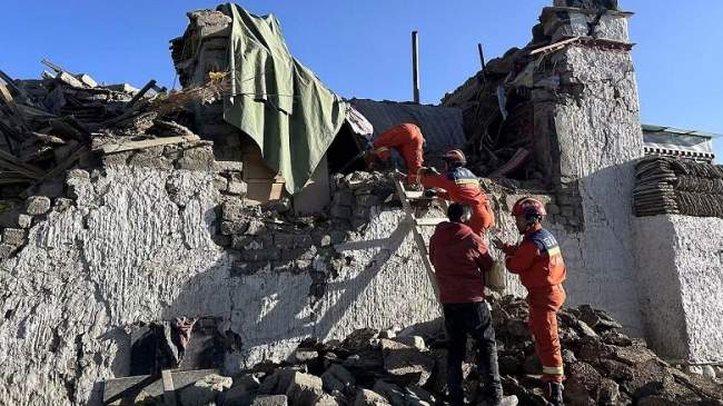 China: Muertos y heridos tras un fuerte sismo en el Tíbet