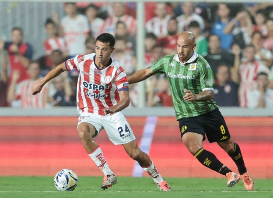 Torneo apertura de la Liga Profesional de Fútbol: Unión superó por 1-0 a Aldosivi