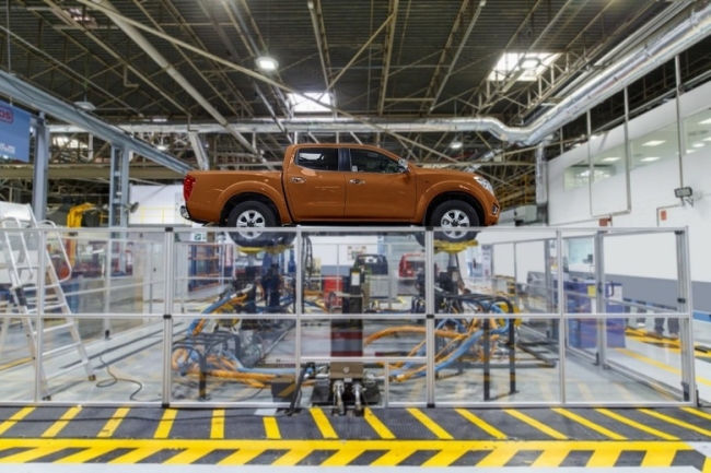 Córdoba: Nissan paraliza su producción y hay versiones de cierre