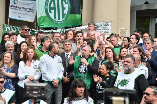 El Gobierno acordó con ATE que el Hospital Bonaparte no se cierra