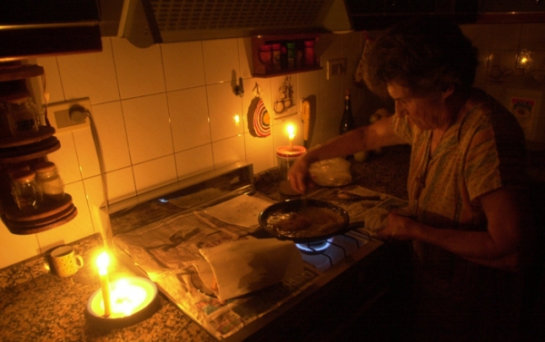 Más de 20.000 hogares siguen sin luz en el último día del año