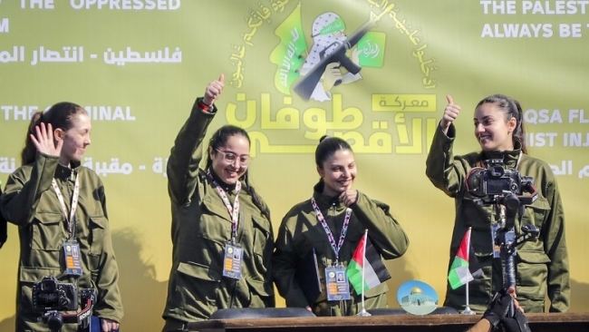 Hamás libera a cuatro mujeres israelíes