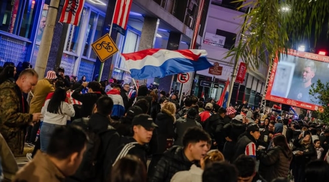 El presidente de Paraguay decretó feriado tras el triunfo de la “albiroja” ante Alemania
