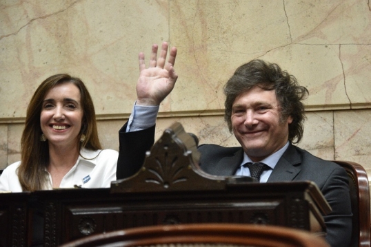 La Asamblea Legislativa proclamó formalmente la fórmula presidencial Javier Milei y Victoria Villarruel