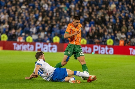 Liga Profesional de Fútbol: Banfield juega ante al buen equipo de Vélez