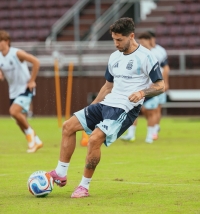 Scaloni continúa esperando a los lesionados en la selección Argentina