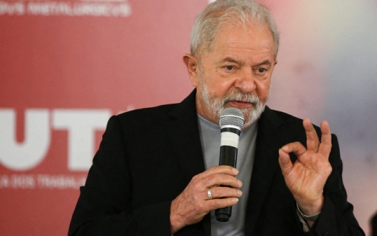 Lula afirmó que busca volver para &quot;recuperar la economía&quot; y prometió que &quot;el pueblo va a volver a comer&quot;