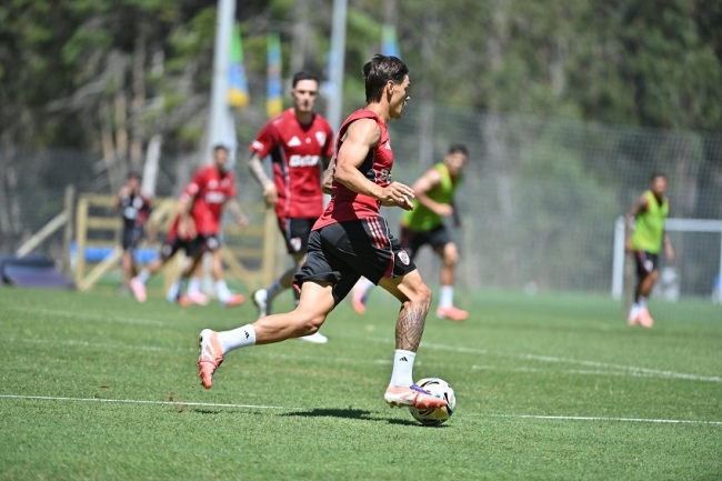 Torneo Serie del Río de la Plata: River enfrenta a Peñarol de Montevideo