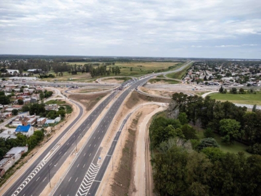 Axel Kicillof busca terminar la autopista Presidente Perón