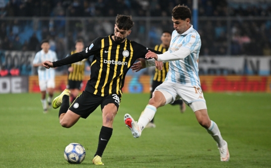 Torneo clausura de fútbol: Racing, en su cancha cayó ante Atlético Tucumán