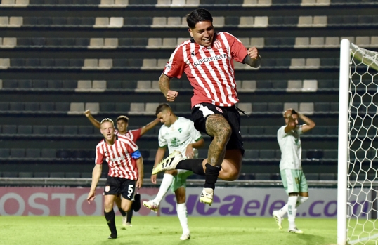 Copa Argentina: Estudiantes de La Plata goleó a Ituzaingó y avanzó a los 16avos de final
